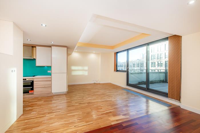 2 bed property in City Road, London
